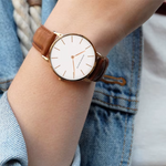 RELOJ HANNAH MARTIN ANFIELD BROWN + BRAZALETE